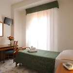 Delfino 3*