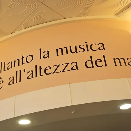 Delfino 3*