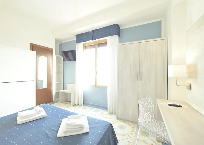 Delfino 莱圭利亚