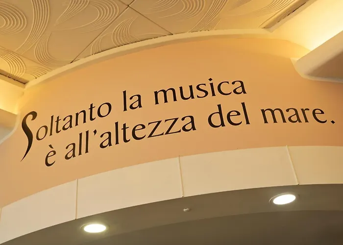 Delfino 3*