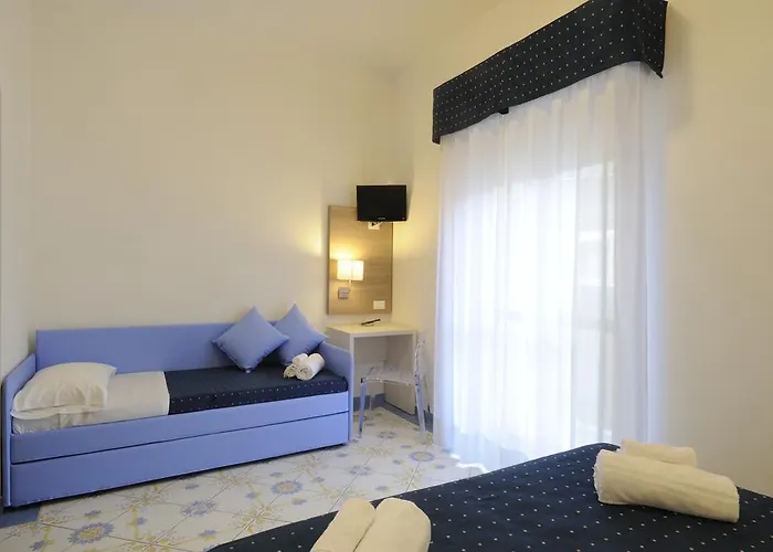 Otel Delfino 3*